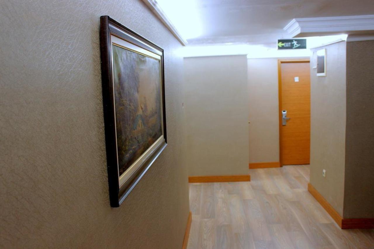 Hotel Buyuk Paris Provincia di Provincia di Istanbul Esterno foto