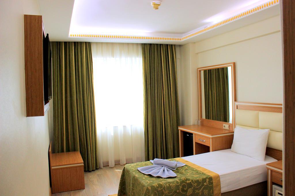 Hotel Buyuk Paris Provincia di Provincia di Istanbul Esterno foto