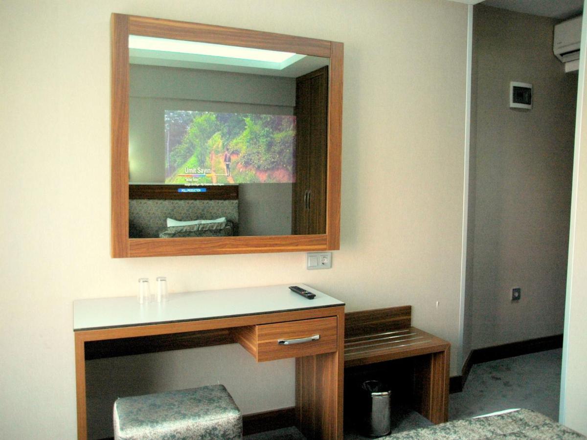 Hotel Buyuk Paris Provincia di Provincia di Istanbul Camera foto
